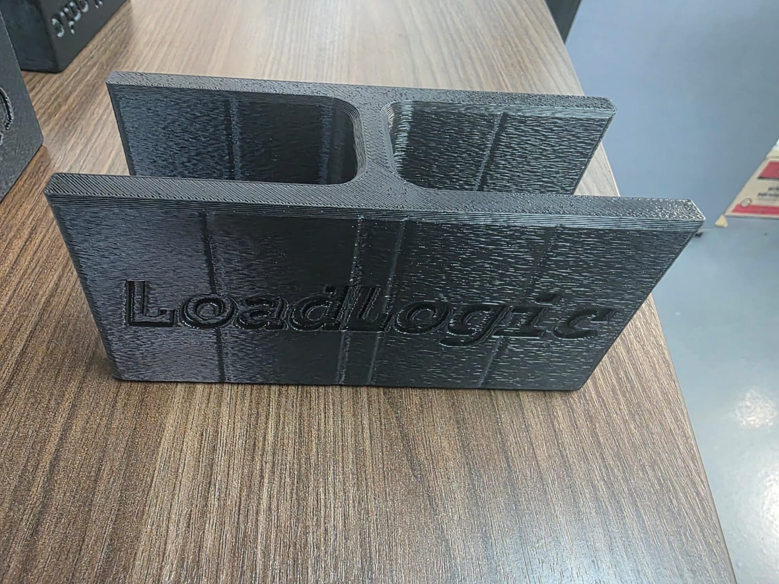 H-shaped LoadLogic centre brace