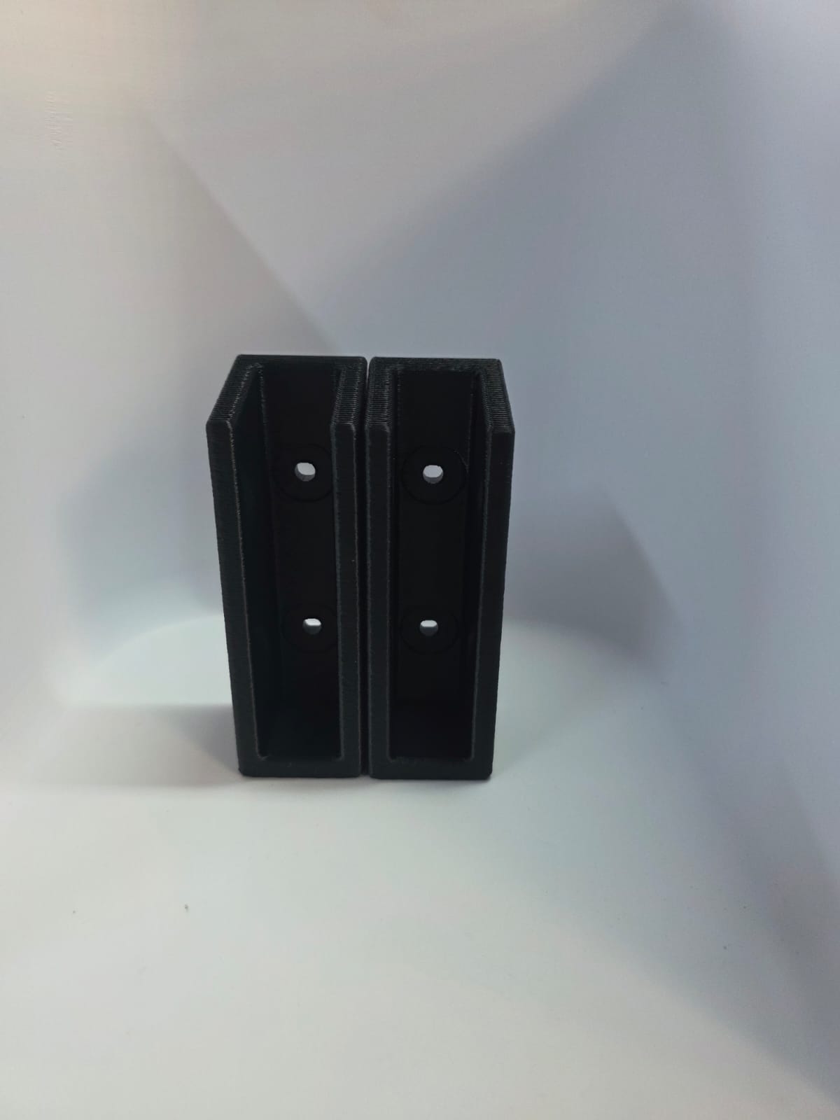LoadLogic Core bracket pair for a single plank up to 22 mm